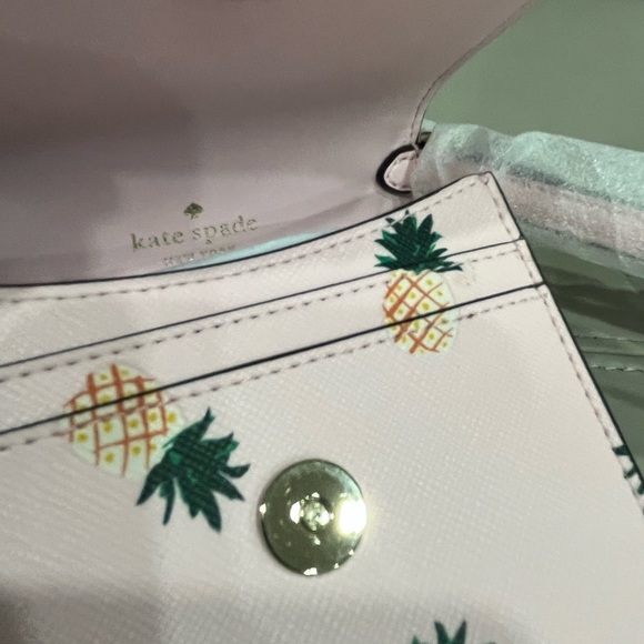 Kate spade ♠️ pineapple North South phone crossbody bag leather NWT purse travel - Picture 2 of 3
